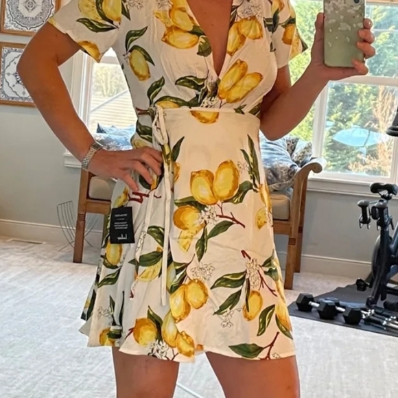 Wrap around dress - Picture 8 of 9